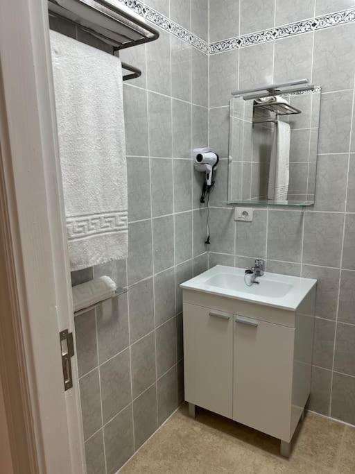 Bonito Estudio En San Isidro Bien Situado Exterior foto